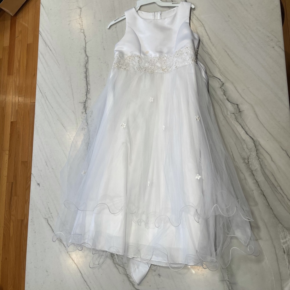 Flower girl dress, 3 sizes available 7-8, 5-6, 3-4